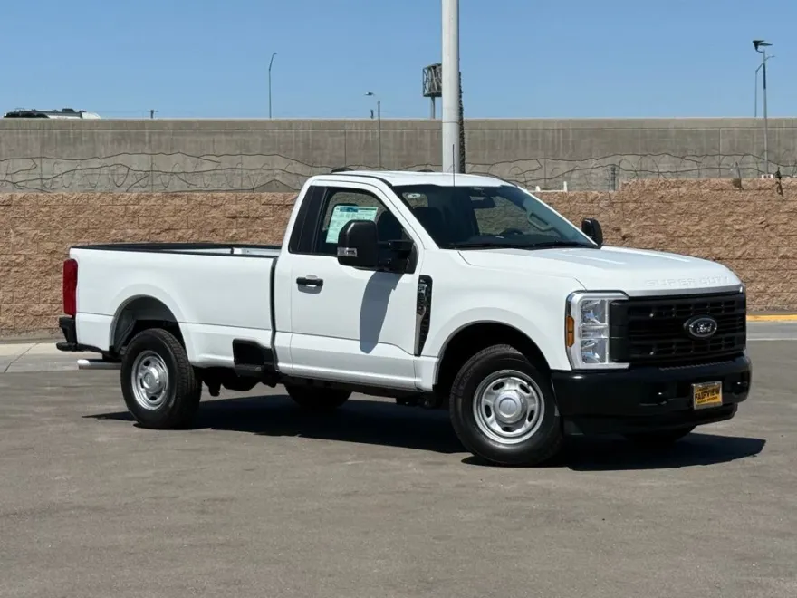 2025 Ford F-250 XL photo 1
