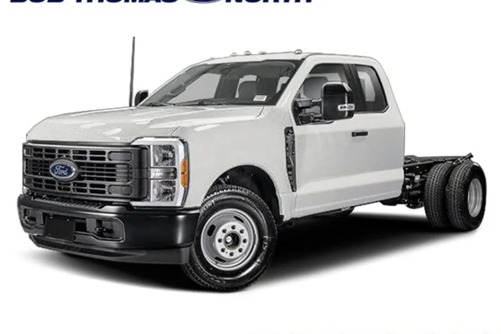 2025 Ford F-350 XL photo 1