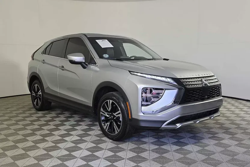 2025 Mitsubishi Eclipse Cross SE photo 1