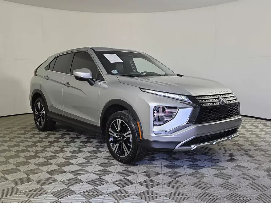 2025 Mitsubishi Eclipse Cross SE photo 1