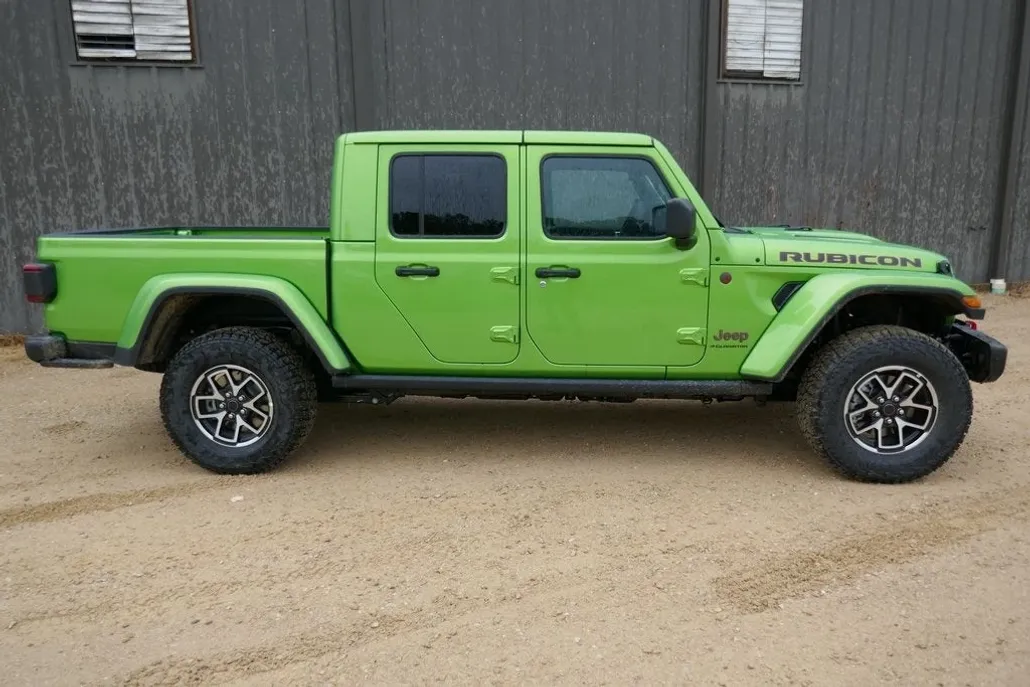 2025 Jeep Gladiator Rubicon photo 1