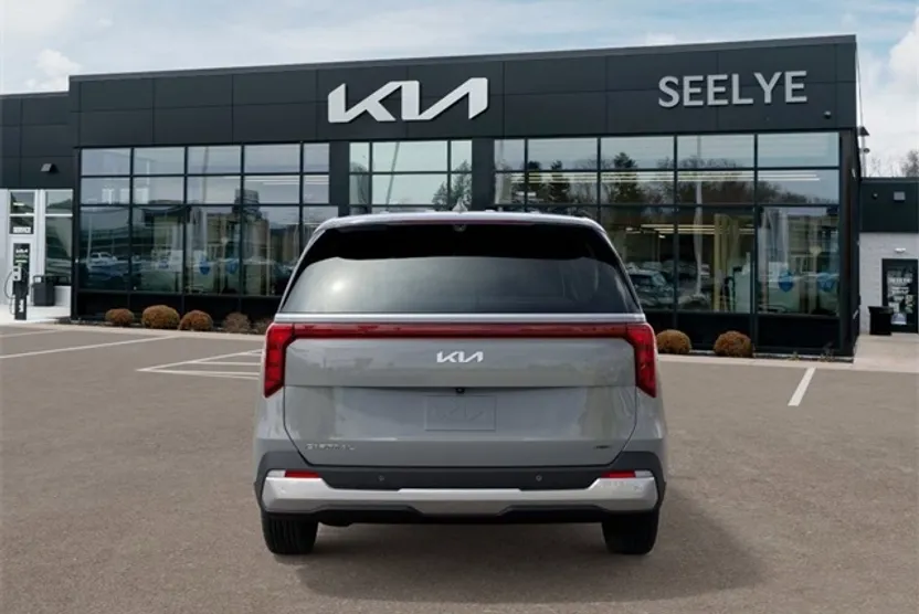 2026 Kia Carnival EX photo 1