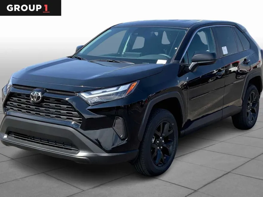 2025 Toyota RAV4 LE photo 1