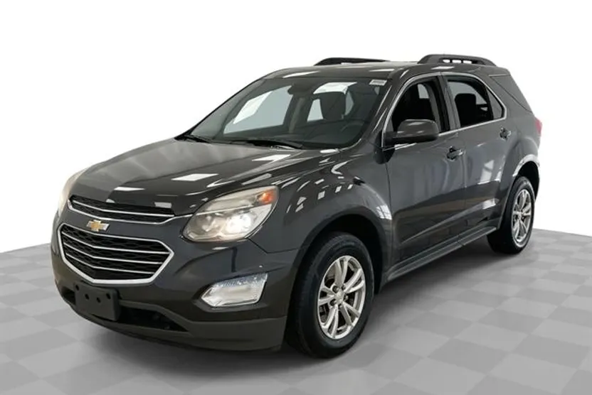 2016 Chevrolet Equinox LT photo 1