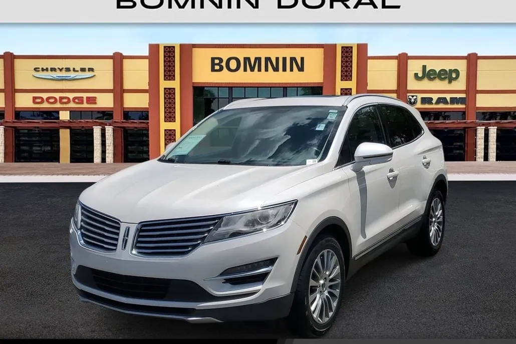 2017 Lincoln MKC Reserve photo 1