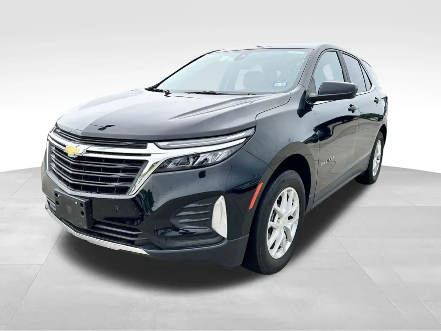2024 Chevrolet Equinox LT photo 1