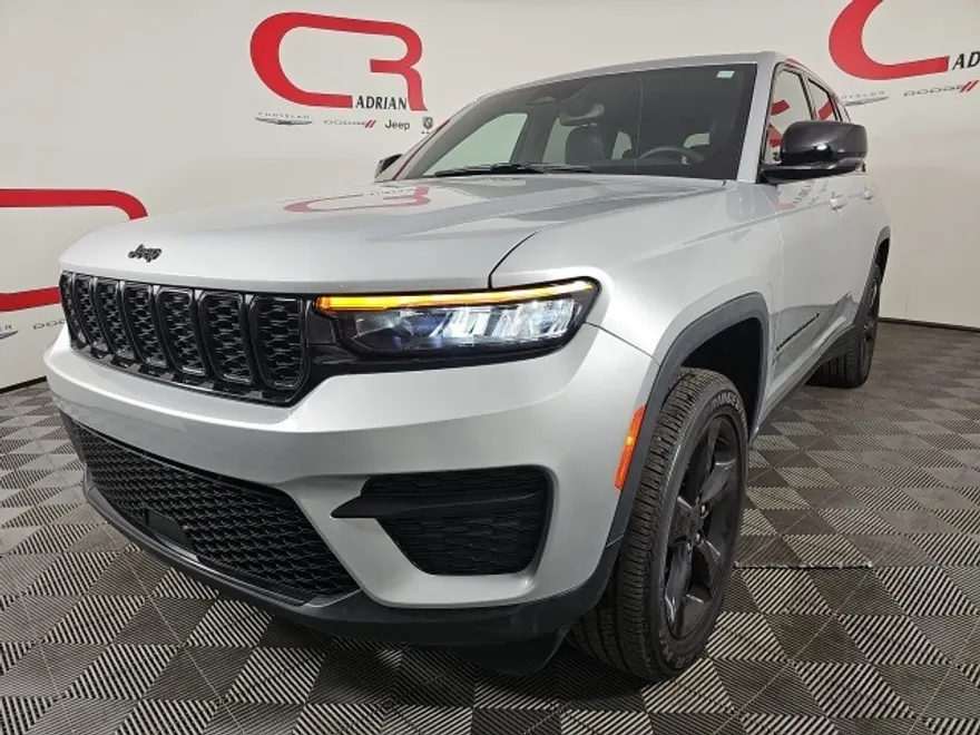 2023 Jeep Grand Cherokee Altitude X photo 1