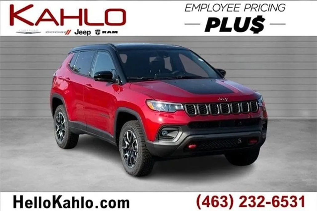 2025 Jeep Compass Trailhawk photo 1