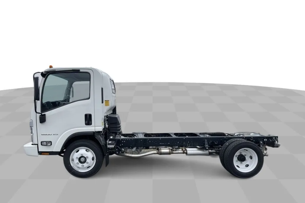2024 Chevrolet Silverado photo 1