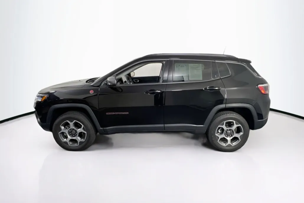 2022 Jeep Compass Trailhawk photo 1