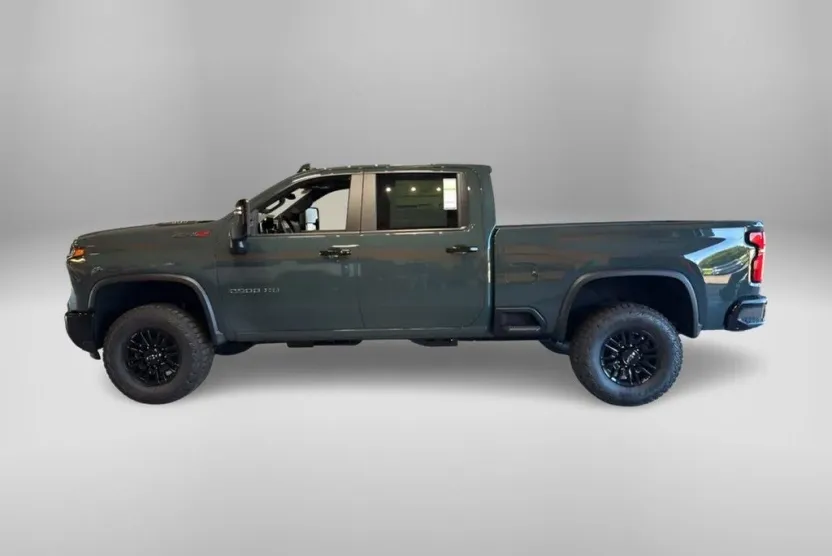 2026 Chevrolet Silverado 2500HD ZR2 photo 1