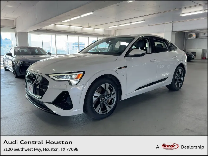 2022 Audi e-tron Sportback S line Premium photo 1
