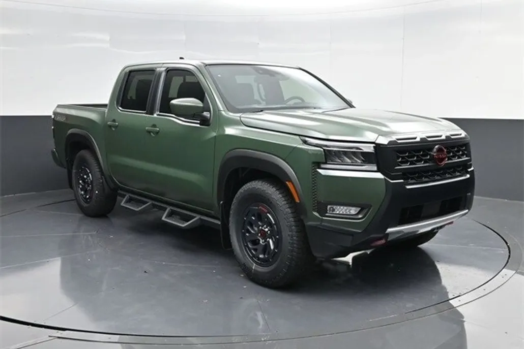 2025 Nissan Frontier PRO-X photo 1