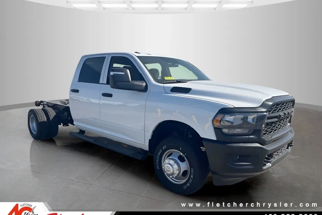 2024 Ram 3500 Tradesman photo 1