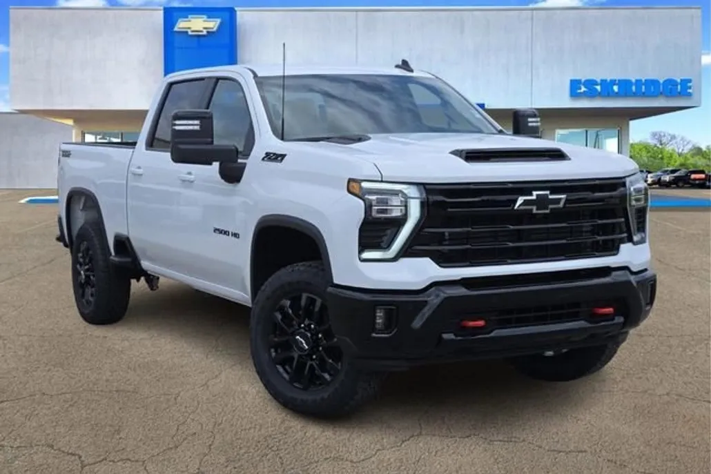 2025 Chevrolet Silverado 2500HD LT photo 1