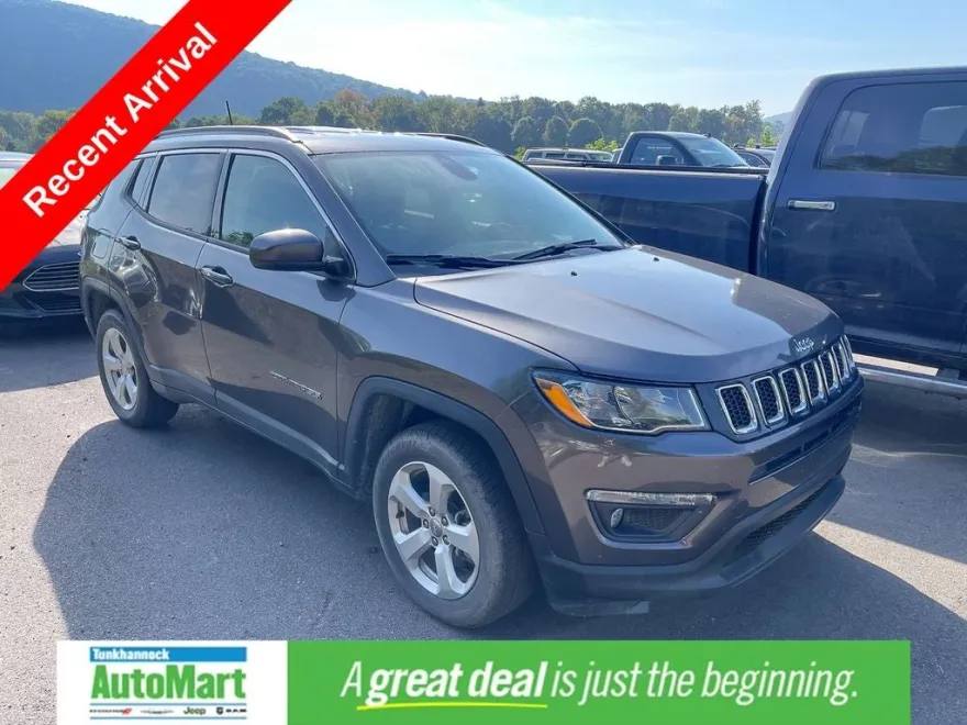 2020 Jeep Compass Latitude photo 1
