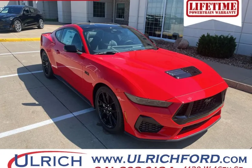 2025 Ford Mustang GT Premium photo 1