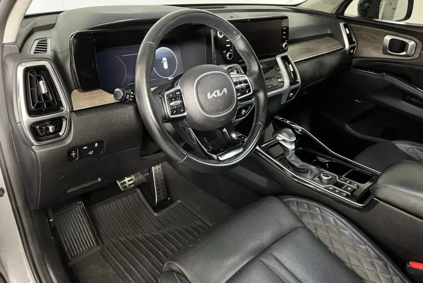 2023 Kia Sorento X-Line SX Prestige photo 1