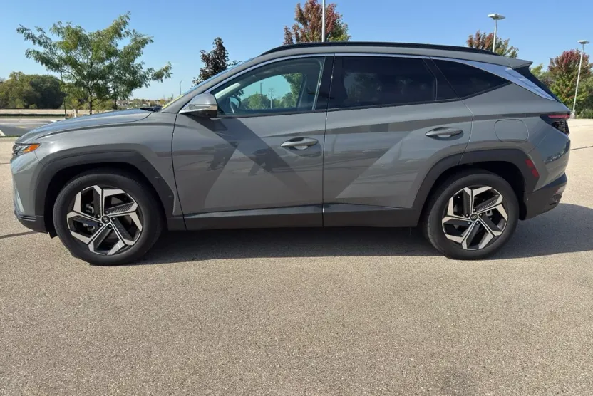 2024 Hyundai Tucson Limited photo 1