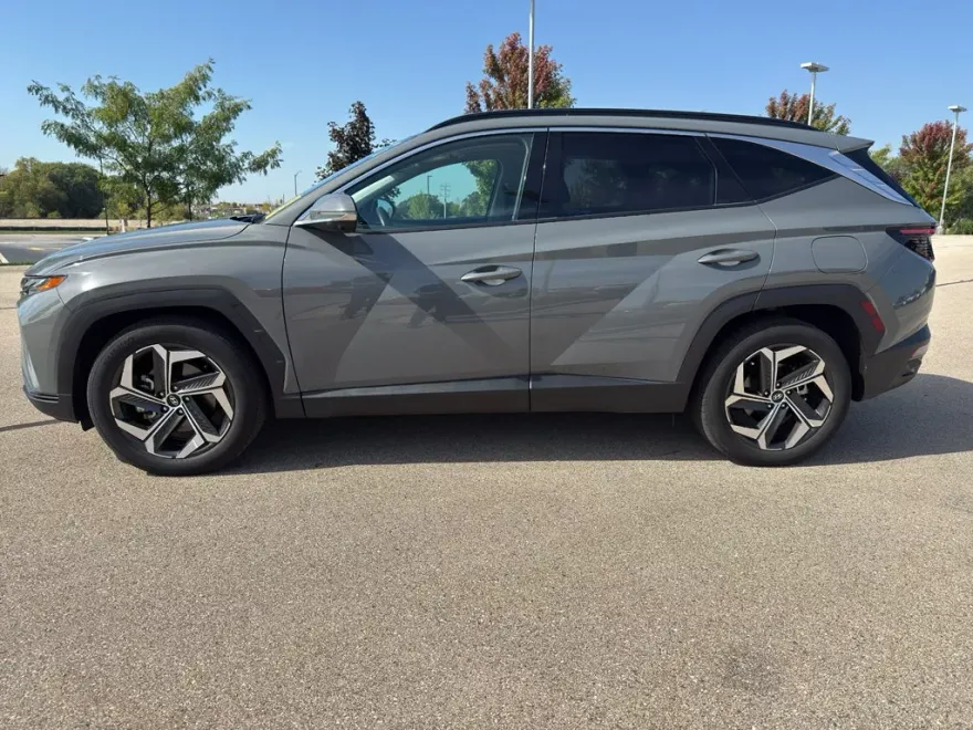 2024 Hyundai Tucson Limited photo 1