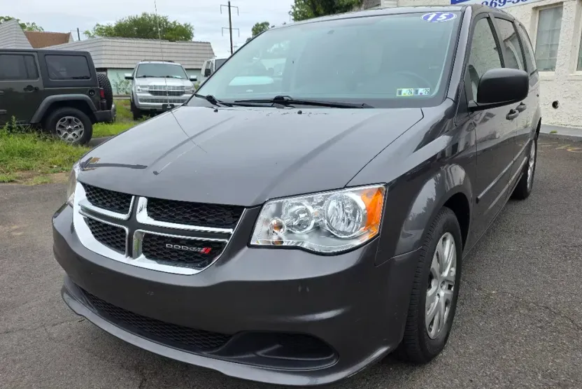 2015 Dodge Grand Caravan SE photo 1