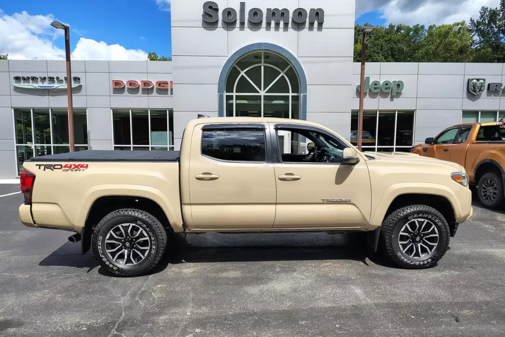 2019 Toyota Tacoma TRD Sport Double Cab V6 photo 1
