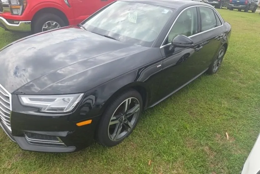 2017 Audi A4 Ultra Premium Plus photo 1
