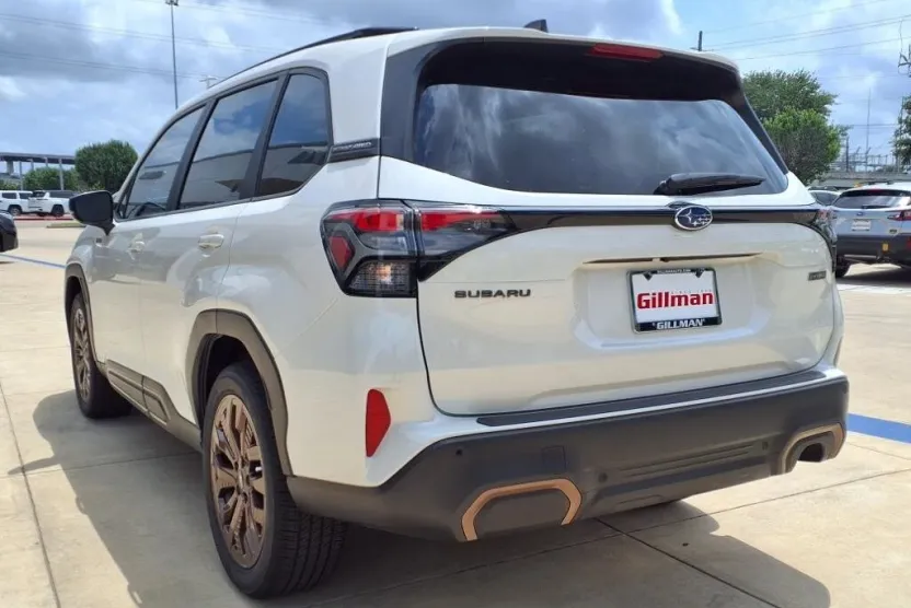 2025 Subaru Forester Sport photo 1