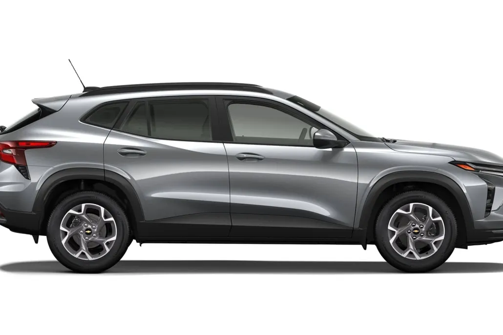 2026 Chevrolet Trax LT photo 1