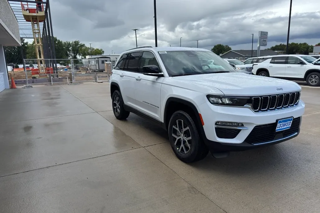 2025 Jeep Grand Cherokee Limited photo 1