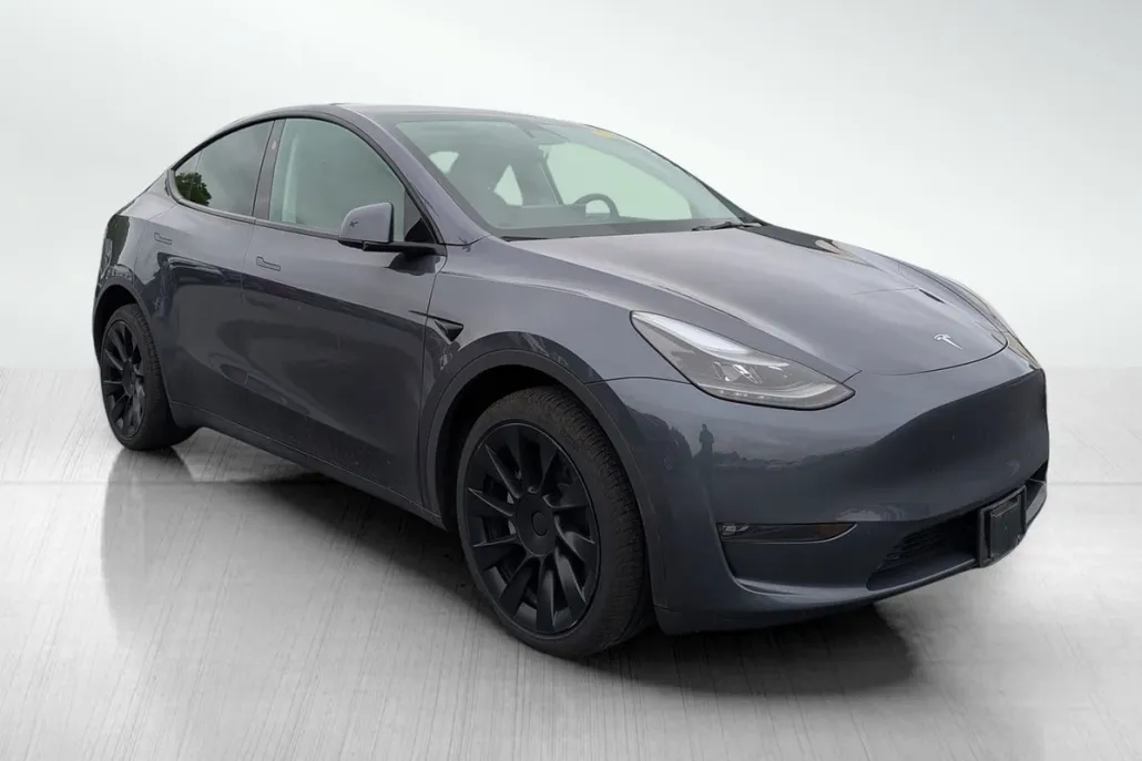 2023 Tesla Model Y Long Range photo 1