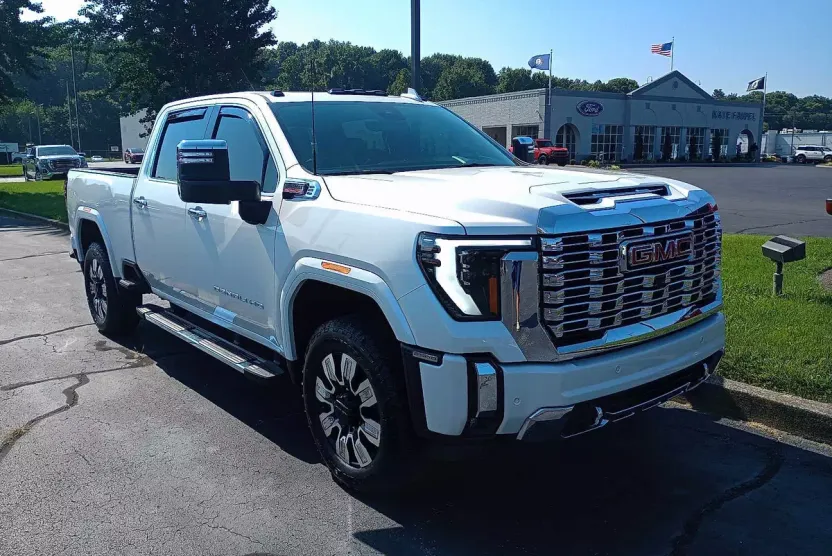 2025 Gmc Sierra HD Denali photo 1