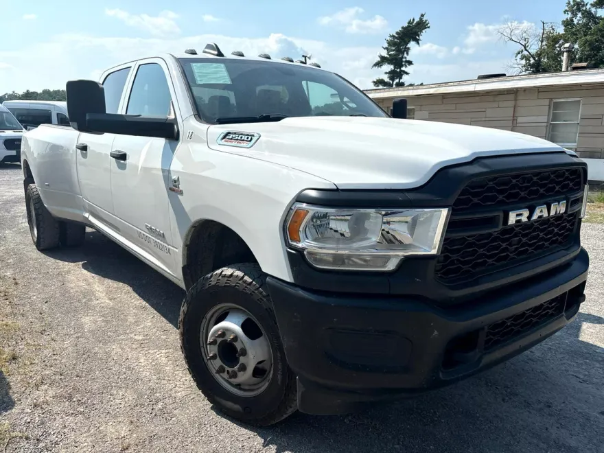 2021 Ram 3500 Tradesman photo 1