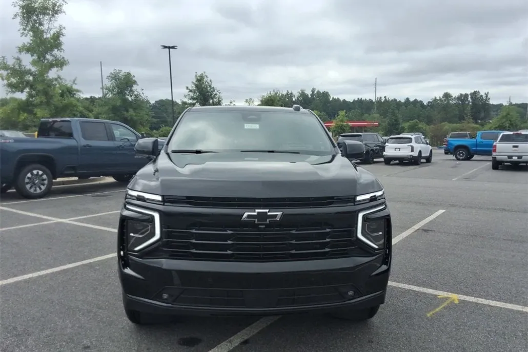 2025 Chevrolet Tahoe RST photo 1