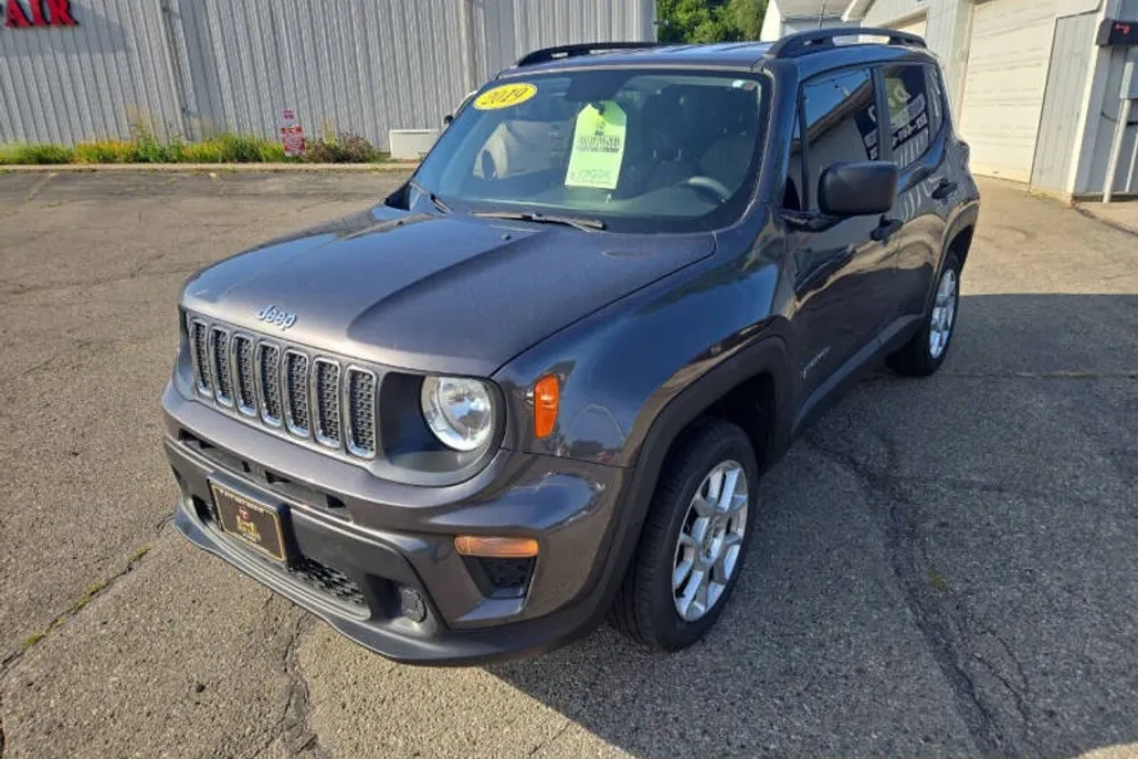 2019 Jeep Renegade Sport photo 1