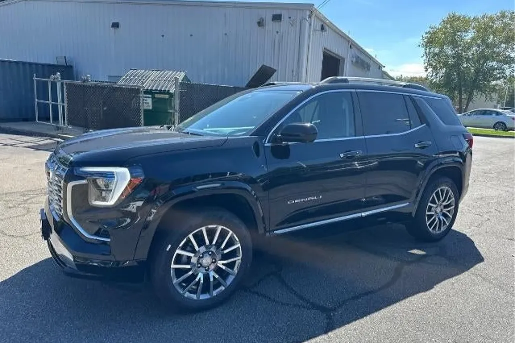 2026 Gmc Terrain Denali photo 1
