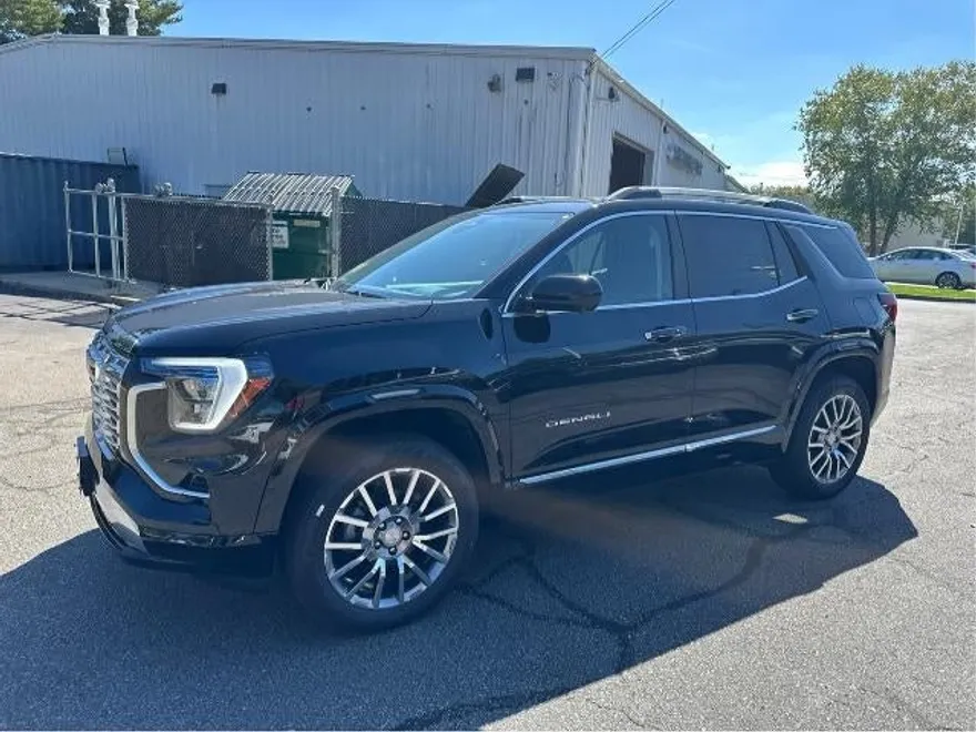 2026 Gmc Terrain Denali photo 1
