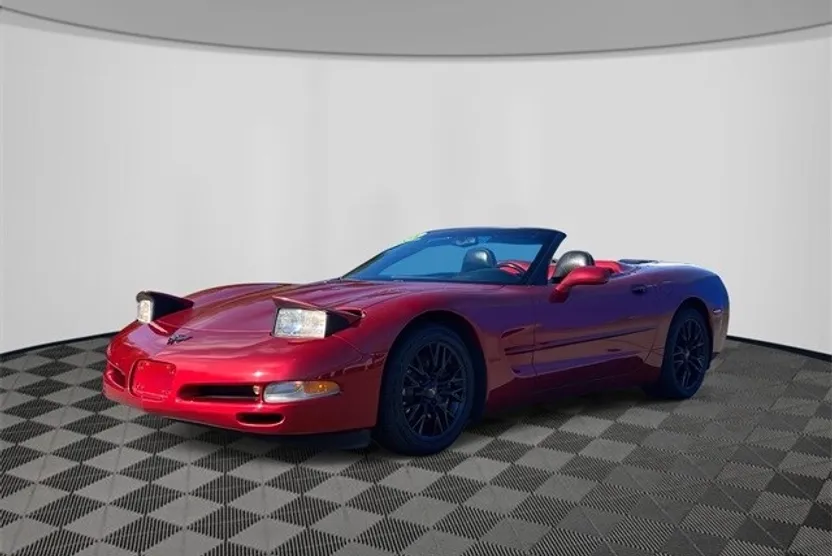 2004 Chevrolet Corvette Base photo 1