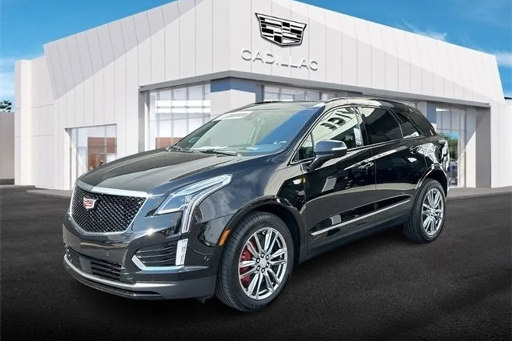 2025 Cadillac XT5 Sport photo 1