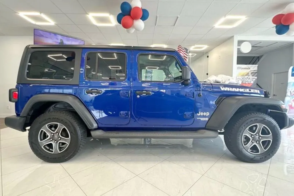2019 Jeep Wrangler Unlimited Sport S photo 1