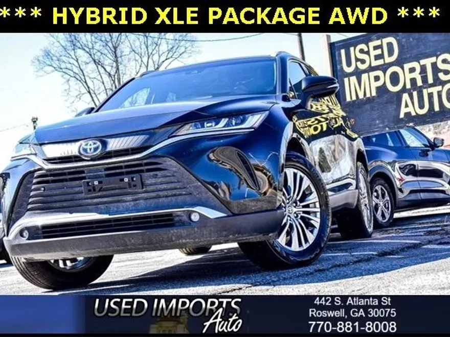 2023 Toyota Venza LE photo 1