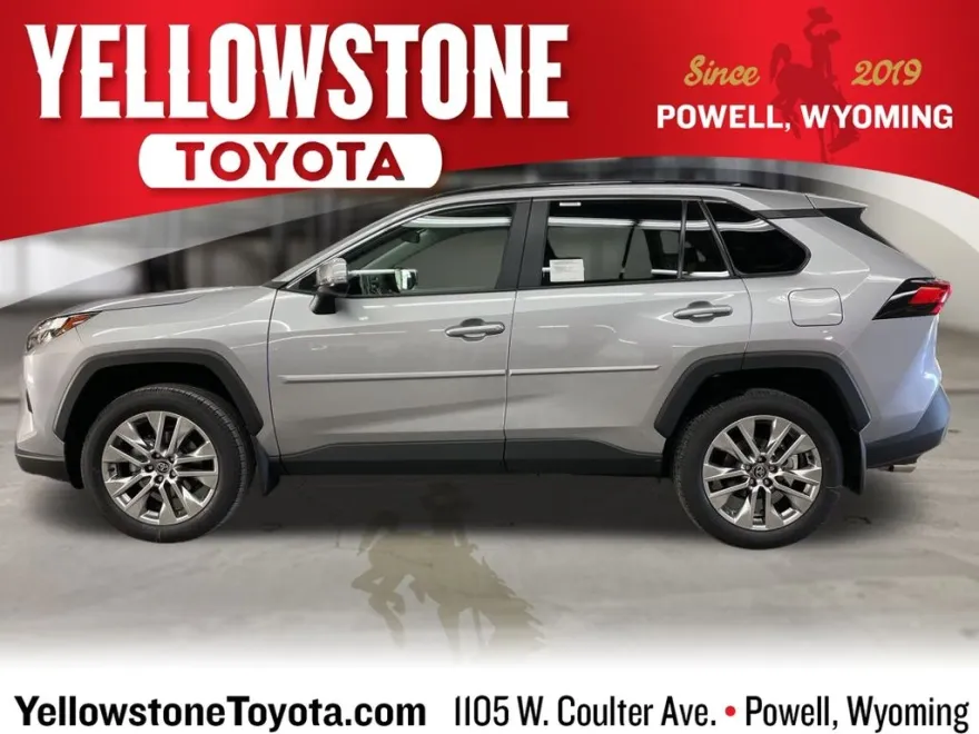 2025 Toyota RAV4 XLE Premium photo 1