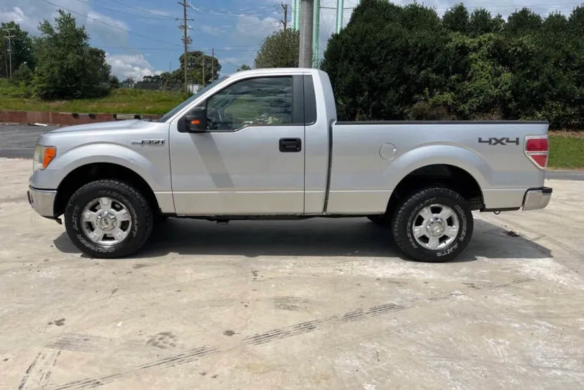 2011 Ford F-150 XLT photo 1