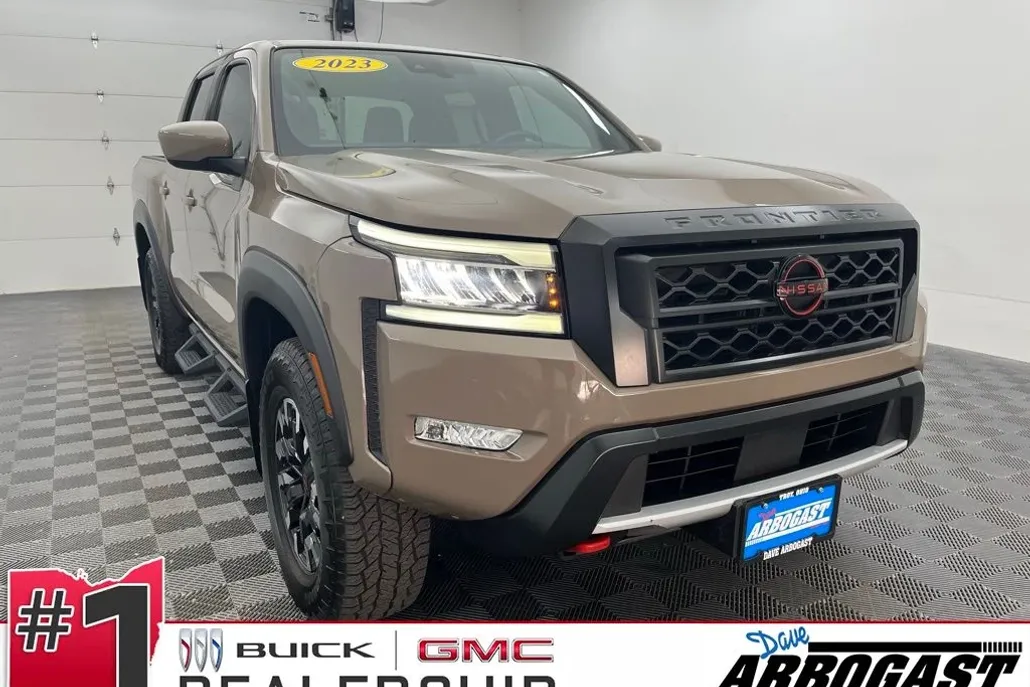 2023 Nissan Frontier PRO-4X photo 1