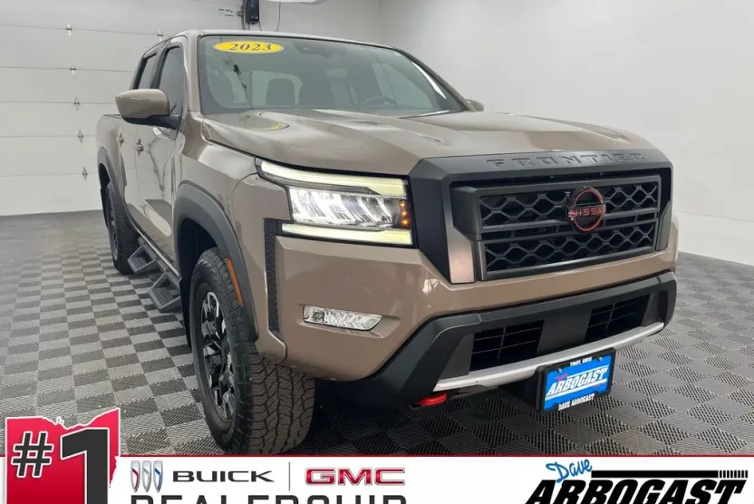 2023 Nissan Frontier PRO-4X photo 1