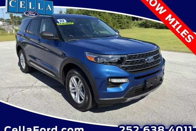 2022 Ford Explorer XLT photo 1