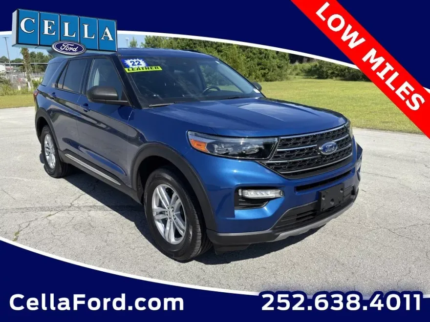 2022 Ford Explorer XLT photo 1