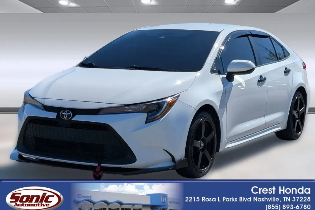 2022 Toyota Corolla LE photo 1