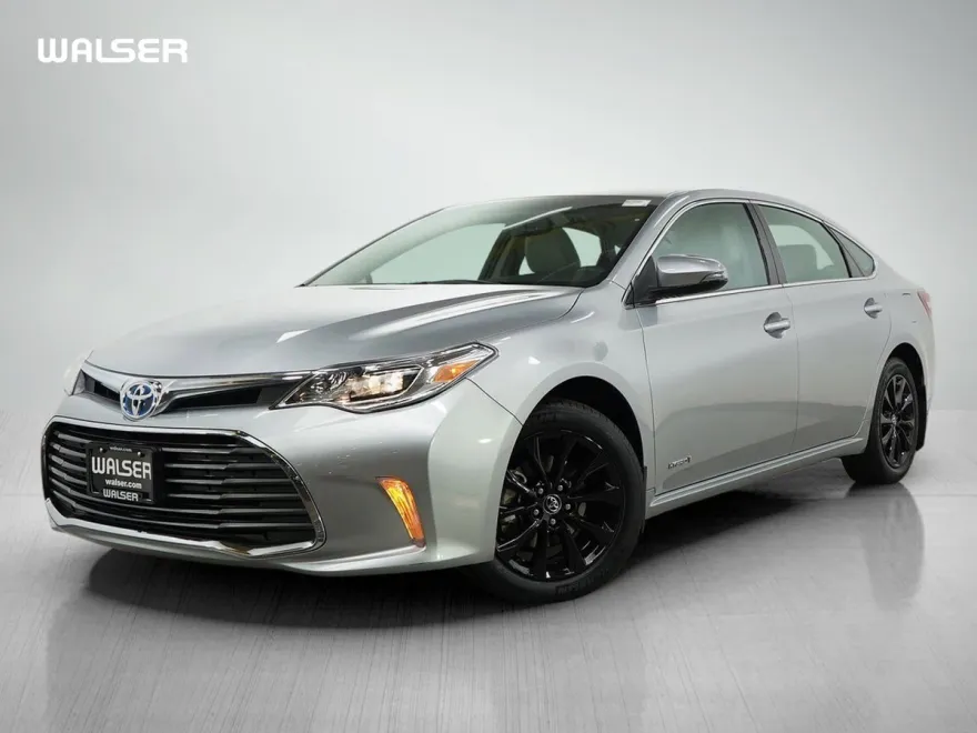 2016 Toyota Avalon Hybrid XLE Premium photo 1