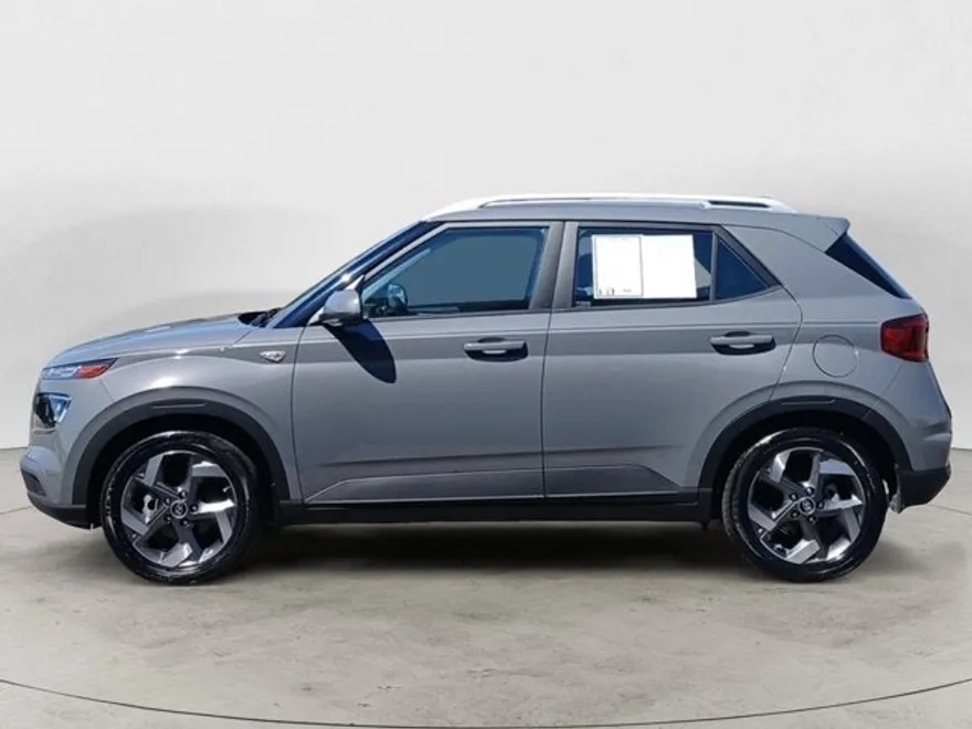 2022 Hyundai Venue SEL Limited photo 1